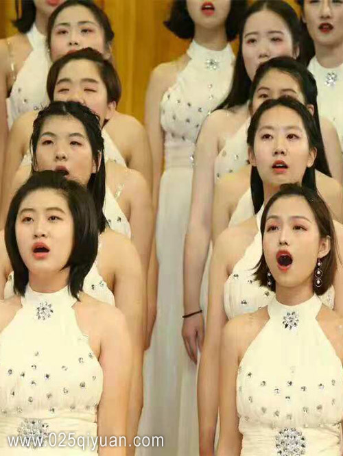 合唱礼服租赁，南京大合唱服装学生合唱团